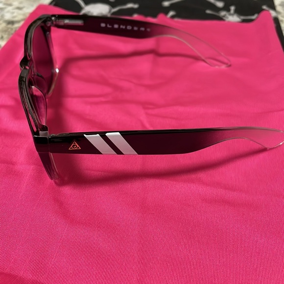 🤑SOLD🤑Blenders M Class // Tipsy Goat Polarized Sunglasses - Picture 2 of 8